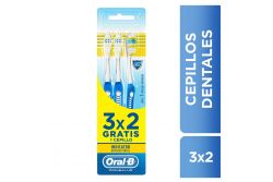 Oral B Cepillo Dental Antibacterial Suave