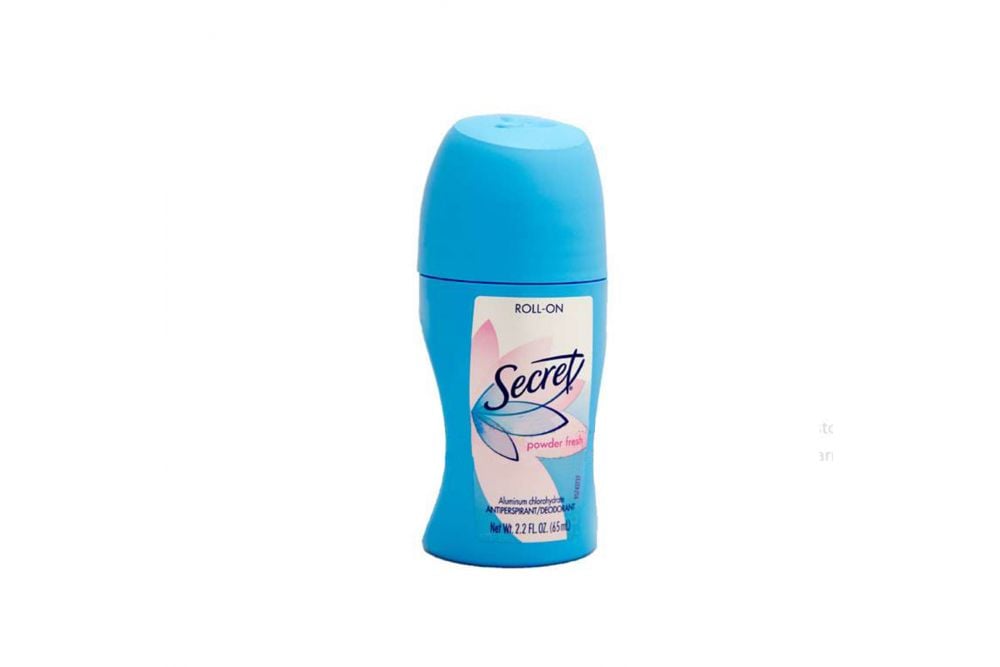 Desodorante Roll-On Secret Powder Fresh Con 65 mL